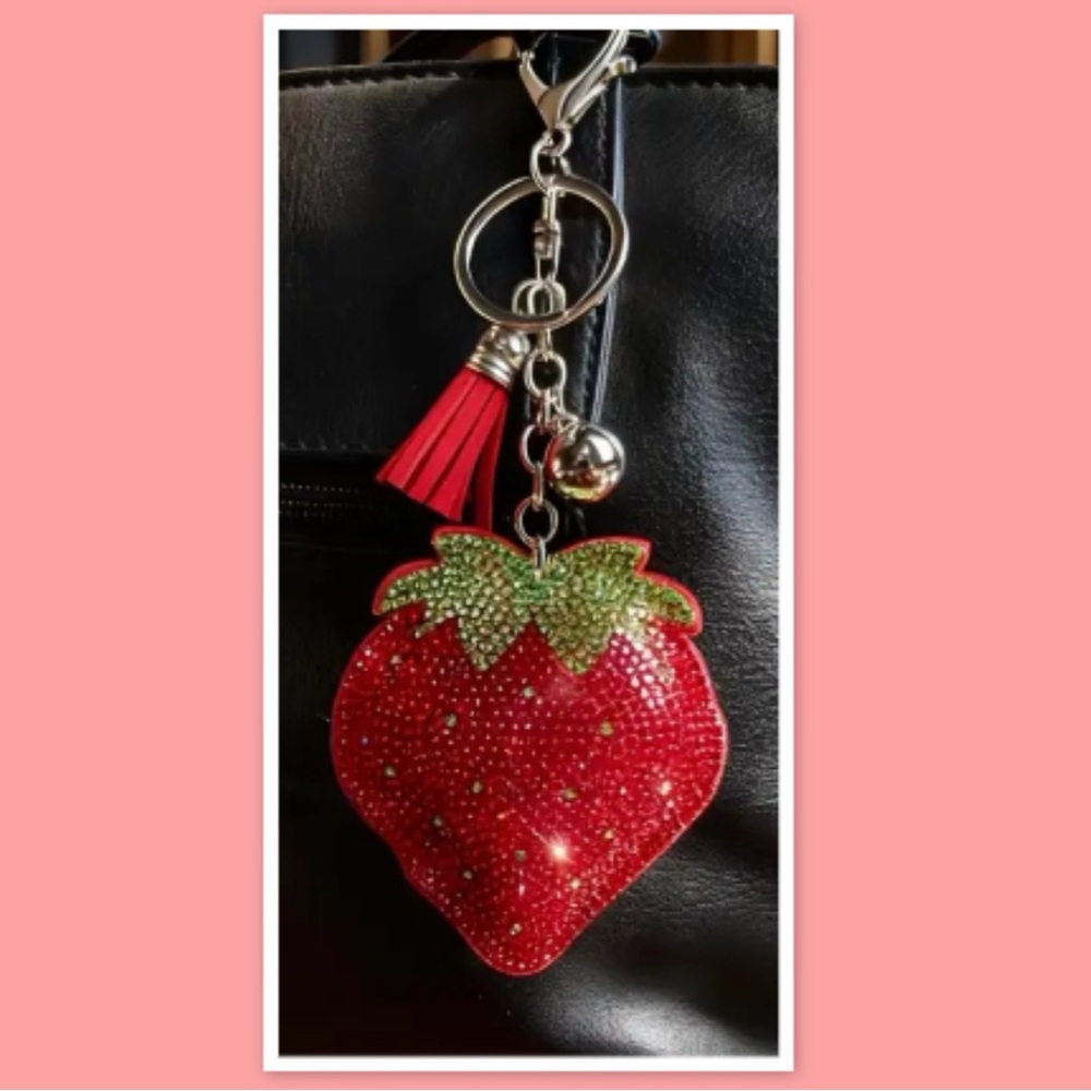 Rhinestone Tassel Strawberry Car Keychain/Bag Charm